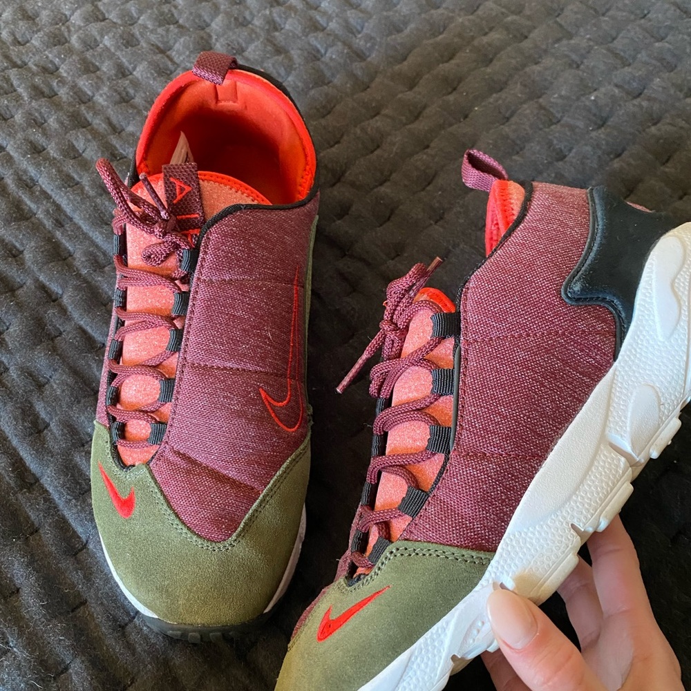 Air footscape NM Dark Team Red